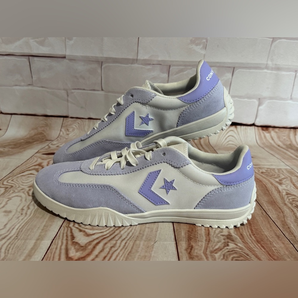 Converse Cream and Lavender Sneakers size 8.5‎ women's •	Y2K pastel pop